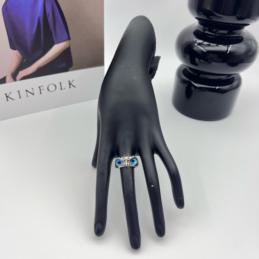 Elegant Blue and Silver Ring